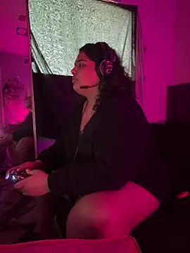 1n0nlythroat online show from January 2026 09:20:01 PM