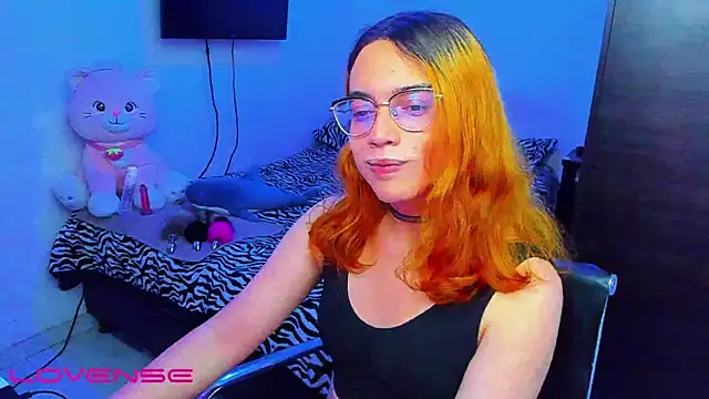 Snapshot of lillykittyy chatting on November 2025 12:32:01 AM lillykittyy online show from November 2025 12:32:01 AM