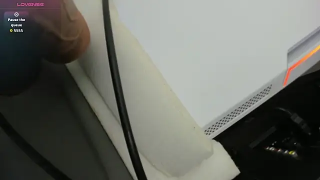 blue wxw online show from November 2025 09:17:02 AM