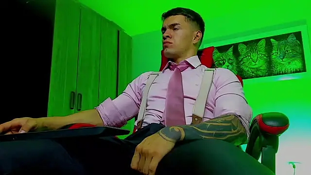 ALPHA DOMINUS  online show from September 2025 04:23:02 AM