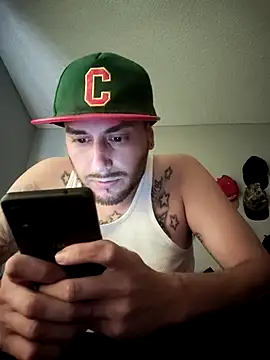 Snapshot of Blessdsoulja44 chatting on November 2025 08:32:01 PM Blessdsoulja44 online show from November 2025 08:32:01 PM