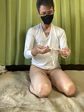 kirishiman1104 online show from April 2026 12:46:01 AM