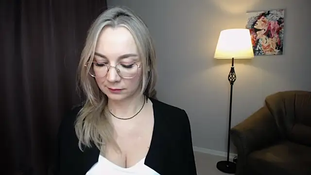 Ava Elior online show from November 2025 10:07:01 AM