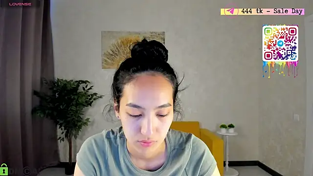 FlirtyAura online show from May 2026 03:46:02 AM