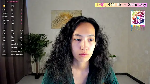 FlirtyAura online show from May 2026 03:46:01 AM