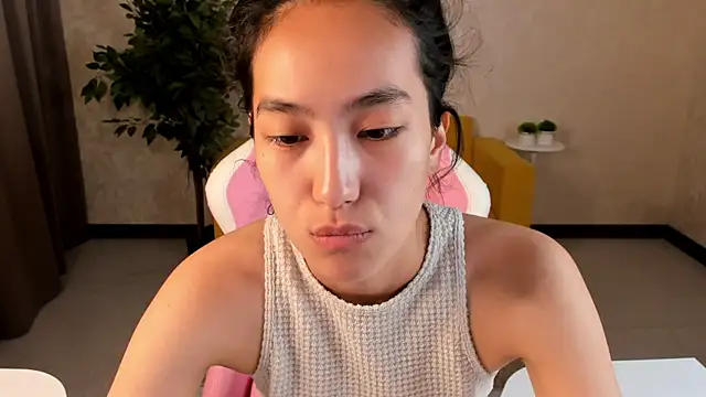 FlirtyAura online show from July 2026 03:55:01 AM