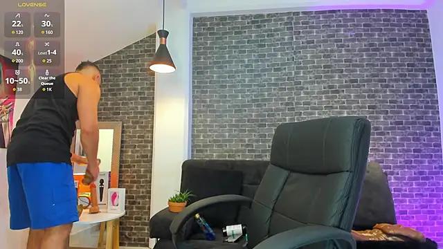 connorsmiith online show from September 2025 12:38:01 AM