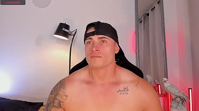 connorsmiith online show from May 2026 10:25:01 PM