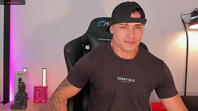 connorsmiith online show from July 2026 02:10:01 PM