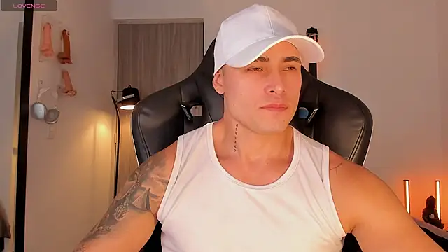 connorsmiith online show from July 2026 07:27:02 PM