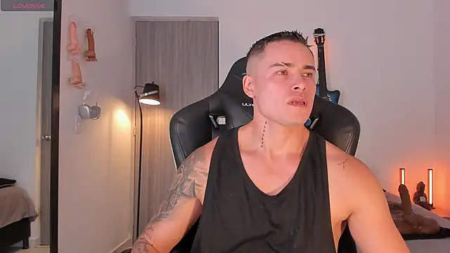 connorsmiith online show from July 2026 04:23:01 PM