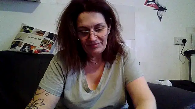 RubyyRosee online show from May 2026 01:28:01 PM