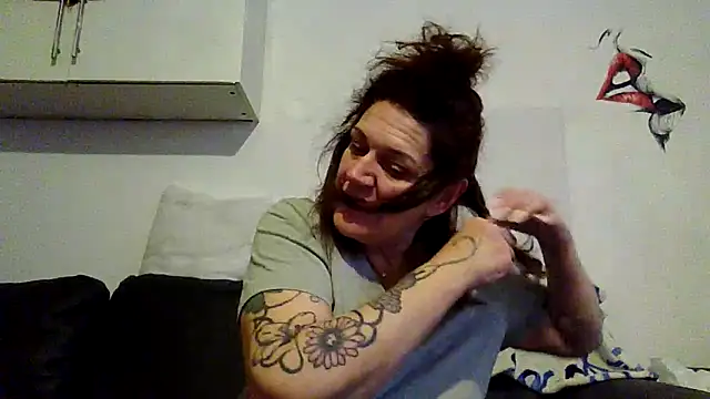 RubyyRosee online show from May 2026 05:35:01 AM
