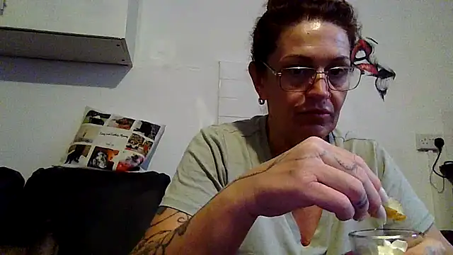 RubyyRosee online show from May 2026 05:05:02 AM