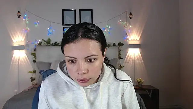 Megan 05  online show from April 2026 02:06:02 PM