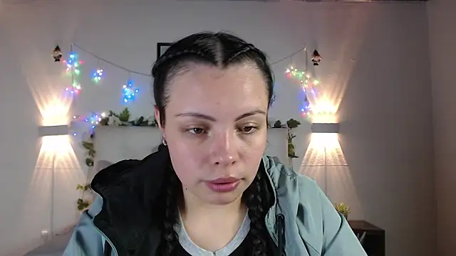 Megan 05  online show from May 2026 07:21:01 PM