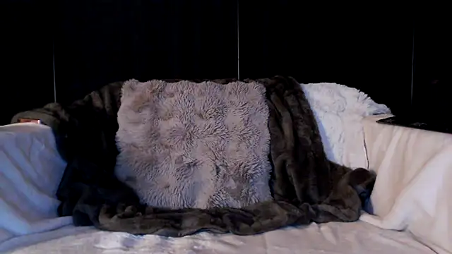 Zoe Fisher online show from October 2025 06:18:02 PM