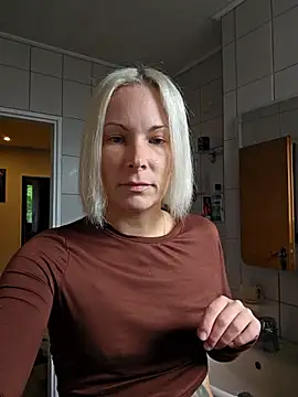 Snapshot of Sunny-Sin chatting on September 2025 01:35:02 PM Sunny-Sin online show from September 2025 01:35:02 PM