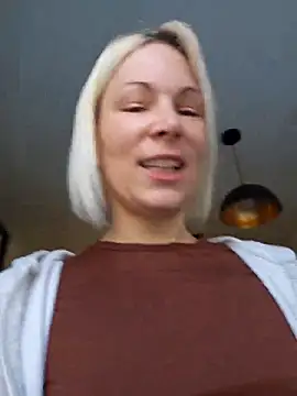 Snapshot of Sunny-Sin chatting on February 2026 11:19:01 AM Sunny-Sin online show from February 2026 11:19:01 AM