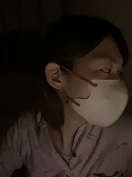 Snapshot of usako_2025 chatting on November 2025 11:45:01 AM usako 2025 online show from November 2025 11:45:01 AM