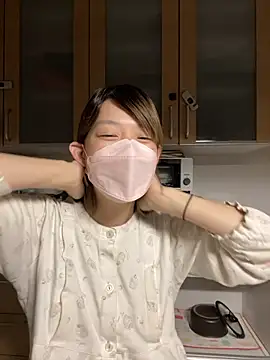 Snapshot of usako_2025 chatting on November 2025 10:40:02 AM usako 2025 online show from November 2025 10:40:02 AM