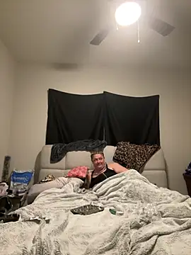 BigMfLuther online show from November 2025 04:32:02 AM