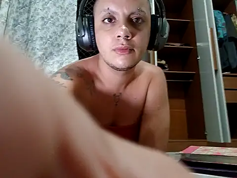 Snapshot of ttransviado chatting on November 2025 05:08:02 AM ttransviado online show from November 2025 05:08:02 AM