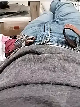 Pio185 online show from November 2025 08:21:01 PM