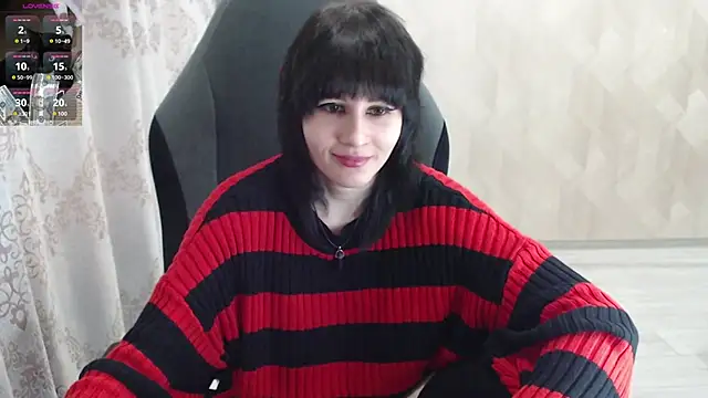 Snapshot of MistyDark chatting on September 2025 09:33:02 AM MistyDark online show from September 2025 09:33:02 AM