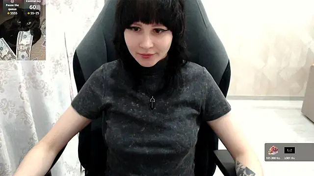 Snapshot of MistyDark chatting on October 2025 11:46:02 AM MistyDark online show from October 2025 11:46:02 AM