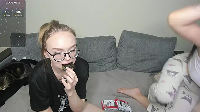 bitchdancer0 online show from October 2025 02:37:01 PM