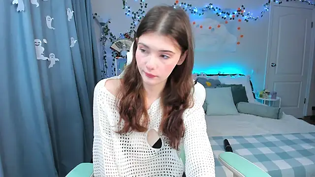 Snapshot of Zoe_Vee chatting on October 2025 03:32:01 AM Zoe Vee online show from October 2025 03:32:01 AM