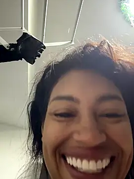 Snapshot of AmberMoss1 chatting on December 2025 10:46:02 AM AmberMoss1 online show from December 2025 10:46:02 AM