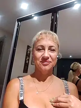 KissMiSveet online show from September 2025 05:15:02 PM