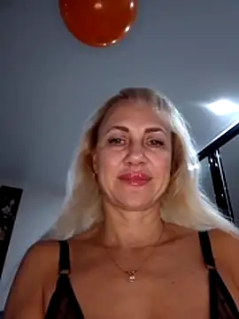 KissMiSveet online show from November 2025 07:03:01 PM