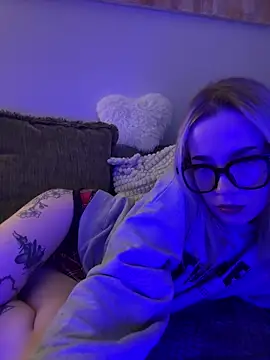 Snapshot of marnemzavar444 chatting on November 2025 08:02:01 PM marnemzavar444 online show from November 2025 08:02:01 PM