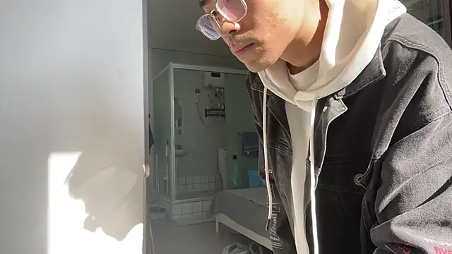 Snapshot of cily chatting on December 2025 04:54:01 AM cily online show from December 2025 04:54:01 AM