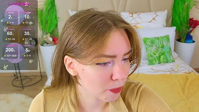 Moon  Bunny online show from September 2025 04:34:02 PM