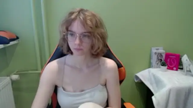 Snapshot of juicyPenny chatting on November 2025 07:29:02 AM juicyPenny online show from November 2025 07:29:02 AM