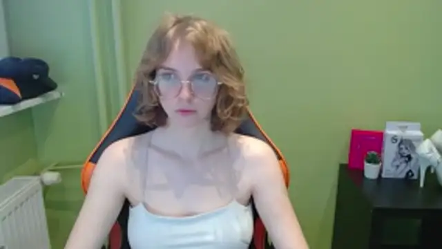 Snapshot of juicyPenny chatting on November 2025 07:44:02 AM juicyPenny online show from November 2025 07:44:02 AM