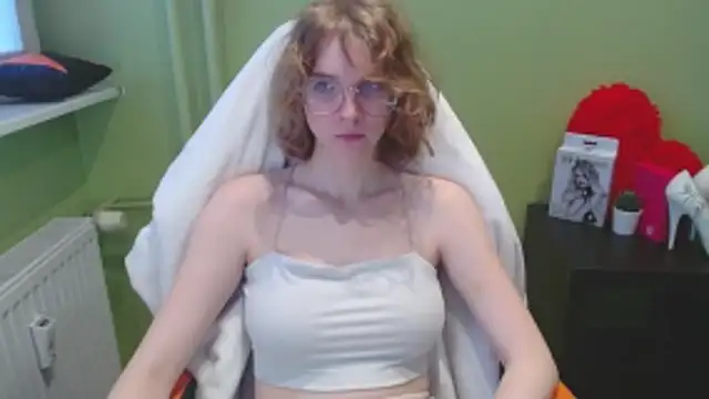 Snapshot of juicyPenny chatting on December 2025 08:00:02 AM juicyPenny online show from December 2025 08:00:02 AM