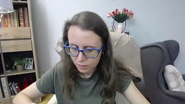 Snapshot of sweetxLizzy chatting on May 2026 04:32:01 AM sweetxLizzy online show from May 2026 04:32:01 AM