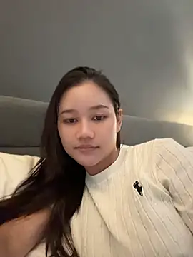 cherrycuteasian online show from April 2026 08:31:02 AM