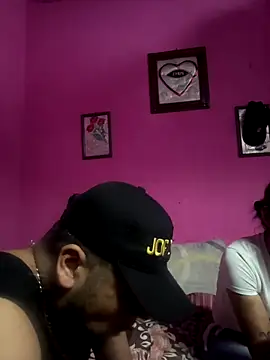 Snapshot of RandalHot chatting on December 2025 04:40:01 AM RandalHot online show from December 2025 04:40:01 AM