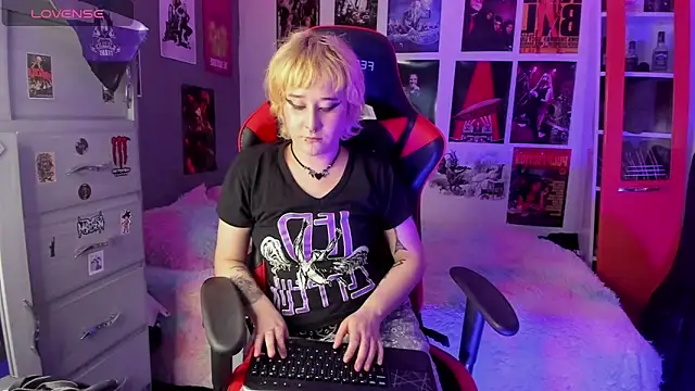 mistresscrowley666 online show from January 2026 01:20:02 AM