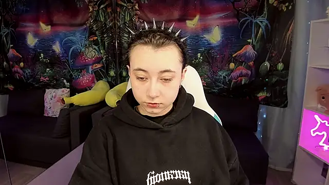 ClaraParks online show from April 2026 07:18:02 PM