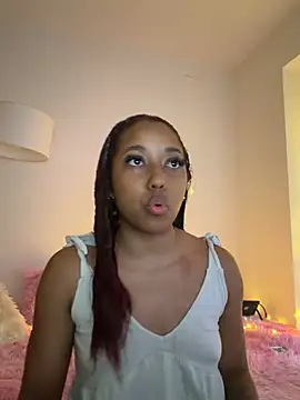  Zahara  online show from July 2026 11:04:01 PM