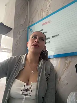 VidiaStons online show from September 2025 08:54:01 PM