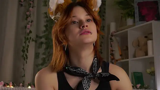 Snapshot of BlytheBenny chatting on November 2025 01:25:02 AM BlytheBenny online show from November 2025 01:25:02 AM