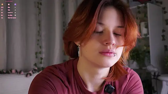 Snapshot of BlytheBenny chatting on December 2025 12:04:01 AM BlytheBenny online show from December 2025 12:04:01 AM